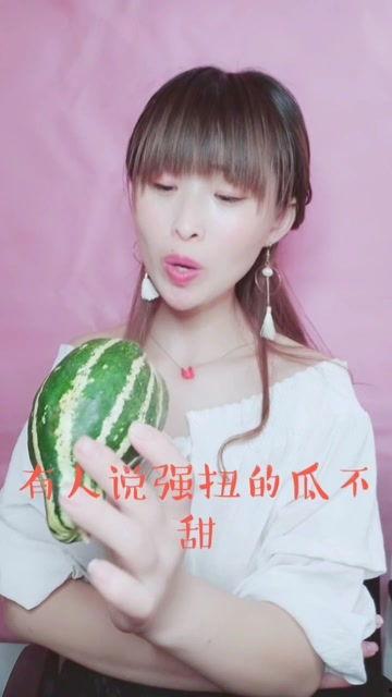 娱乐吃瓜酱的配音,揭秘娱乐圈幕后故事，带你领略明星们的真实生活